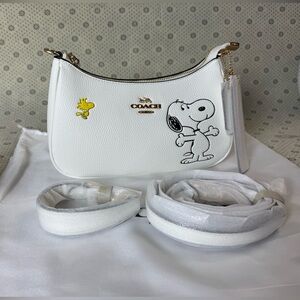 Coach X Peanuts Teri Shoulder Bag With Snoopy